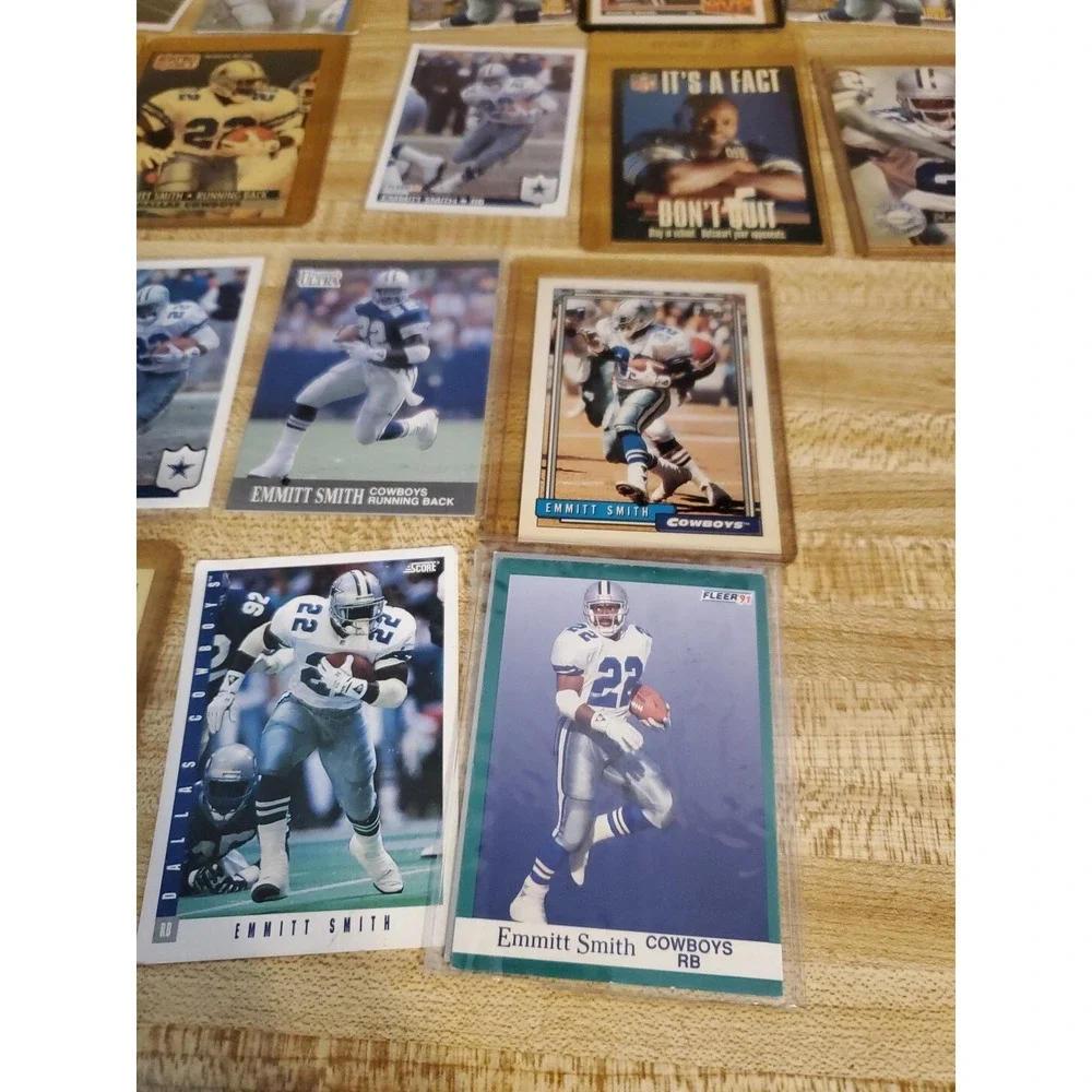 1990s-2000s Topps Football Emmitt Smith 18-card lot - Dallas Cowboys Legend